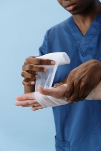 Домашен first aid kit